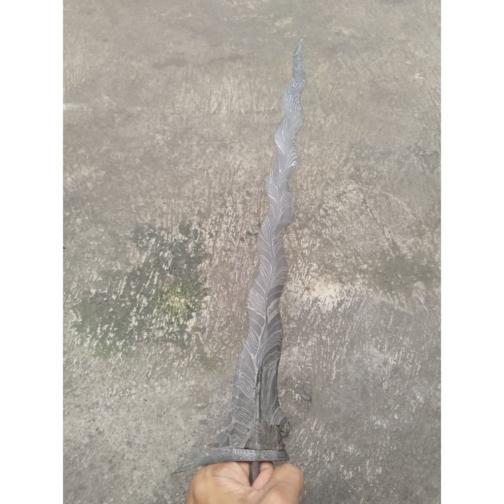 Keris Sengkelat luk 13 pamor Blarak