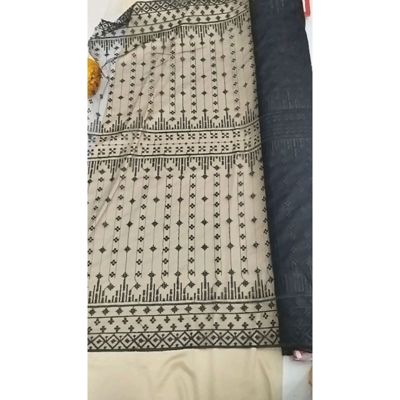 Tulle Sapto/Tile Sapto etnik