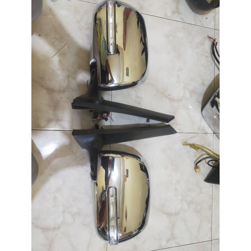 Spion mobil original kijang inova Innova 2011 - 2015 bisa pesan kanan atau kiri