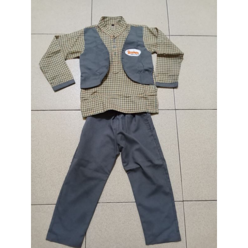Preloved Baju Seragam TK Alumna Pekanbaru
