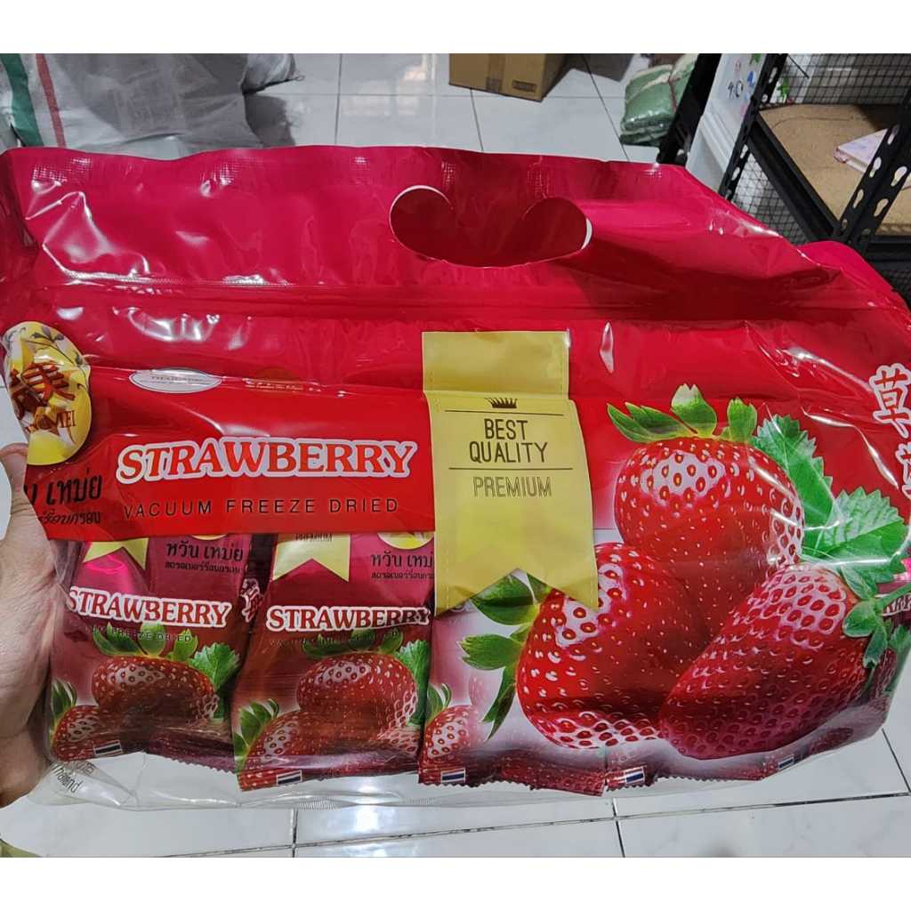 

BC - ready stok snack strawberry dan durian kering wanmei dry durian freeze durian wan mei 1pack isi 10 Pcs