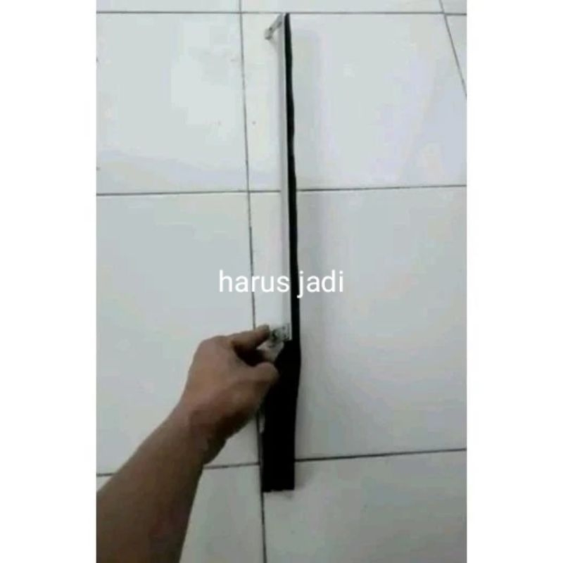 plat dudukan kaca pintu plus karet lis penjepit kaca pintu kijang super