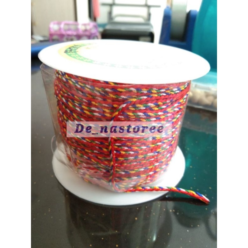 

Tali 5 Warna / Tali Pancawarna / Tali Gelang / Tali Warna Warni / Benang 5 Warna / Tali Holo / Gelang 5 Warna