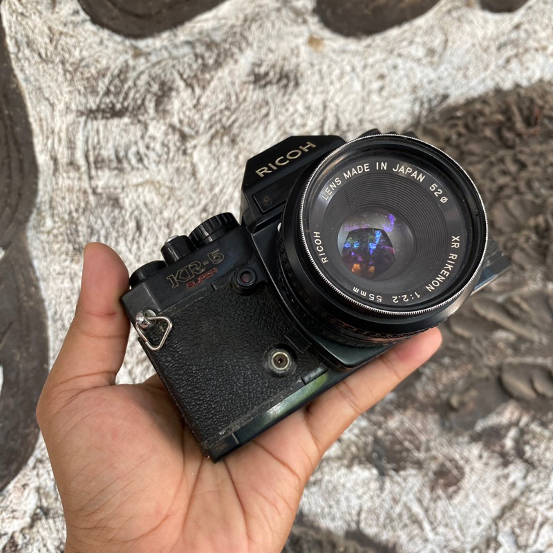 Kamera Analog Film Ricoh KR5 Display
