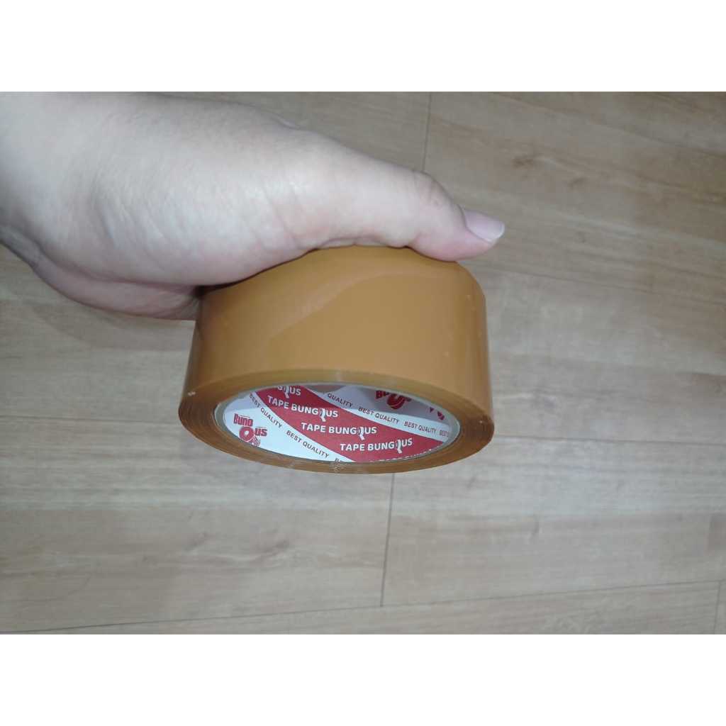 

Lakban Coklat 45 mm 90 yard/ Tabung isi 6 Roll/ Daya Rekat Kuat & Erat/ Tidak Bau