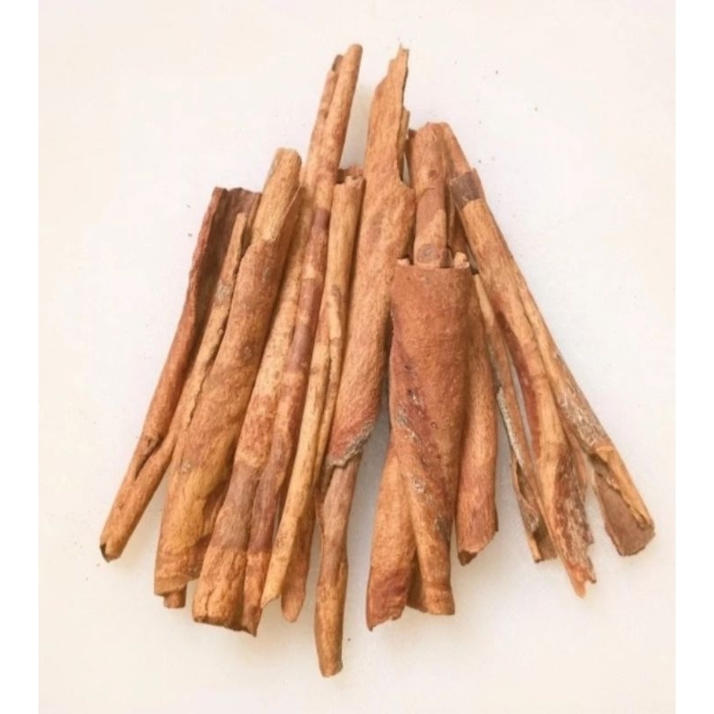 

Kayu manis tua CINNAMON STICK 1 kg, Kering, Wangi ORIGINAL