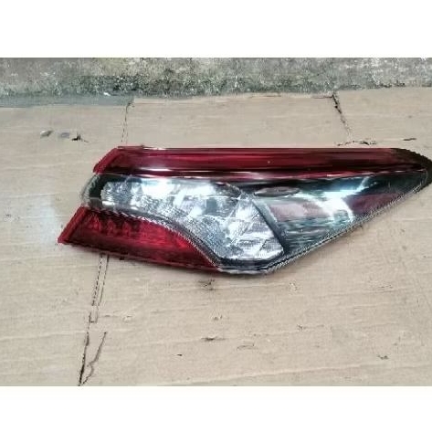 stoplamp Toyota camry lampu belakang camry hybrid