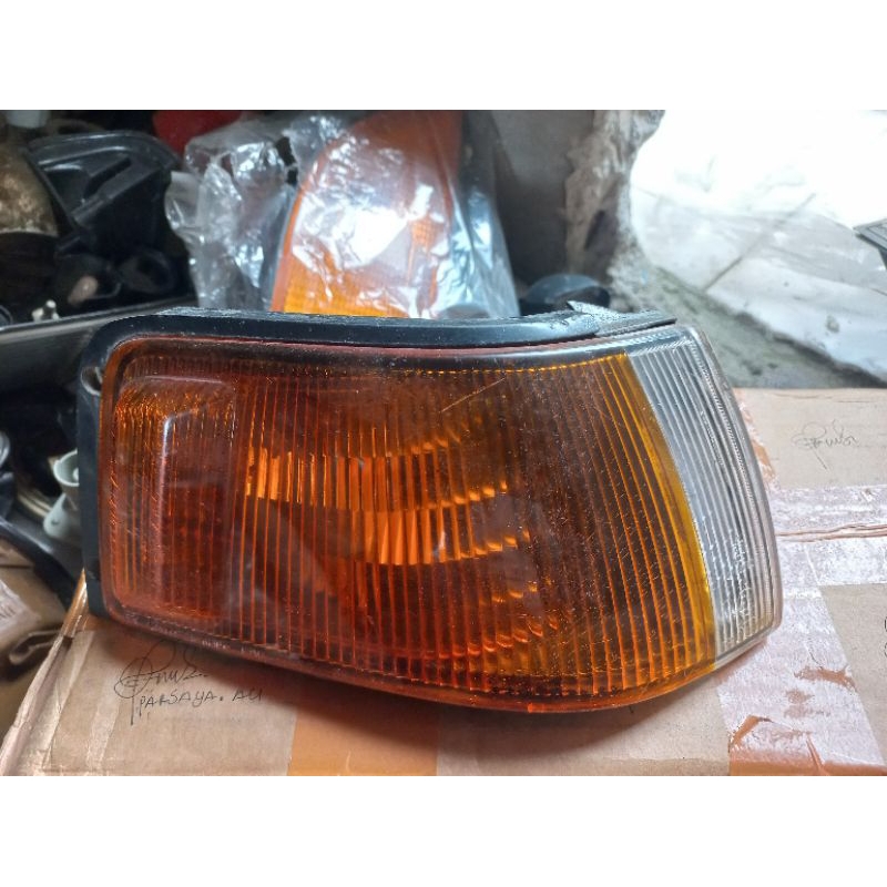 Lampu sein Mazda 323 1992 sd 1994