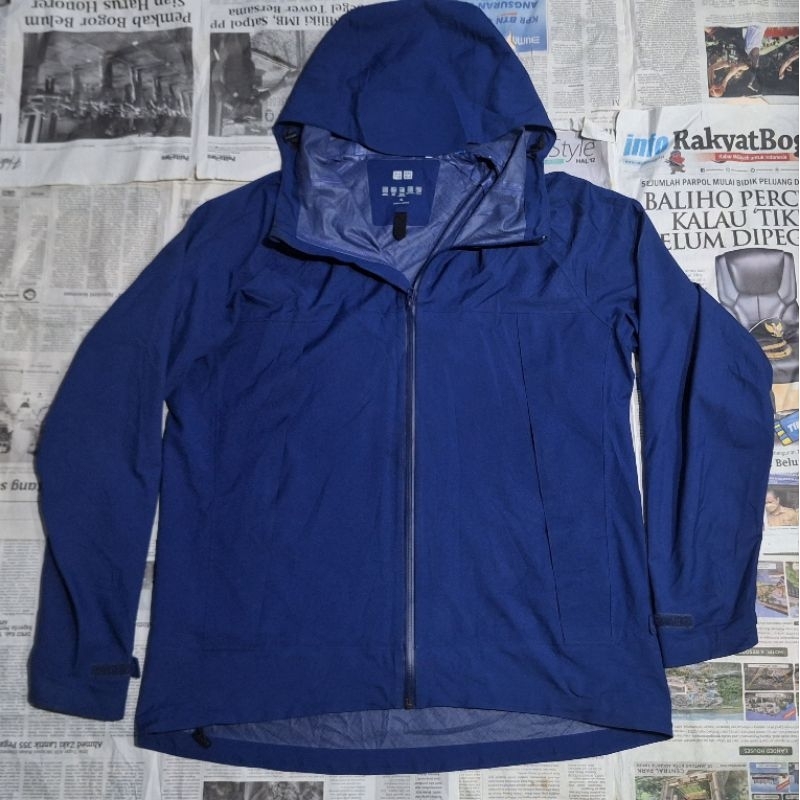 Jaket Uniqlo Blocktech XL