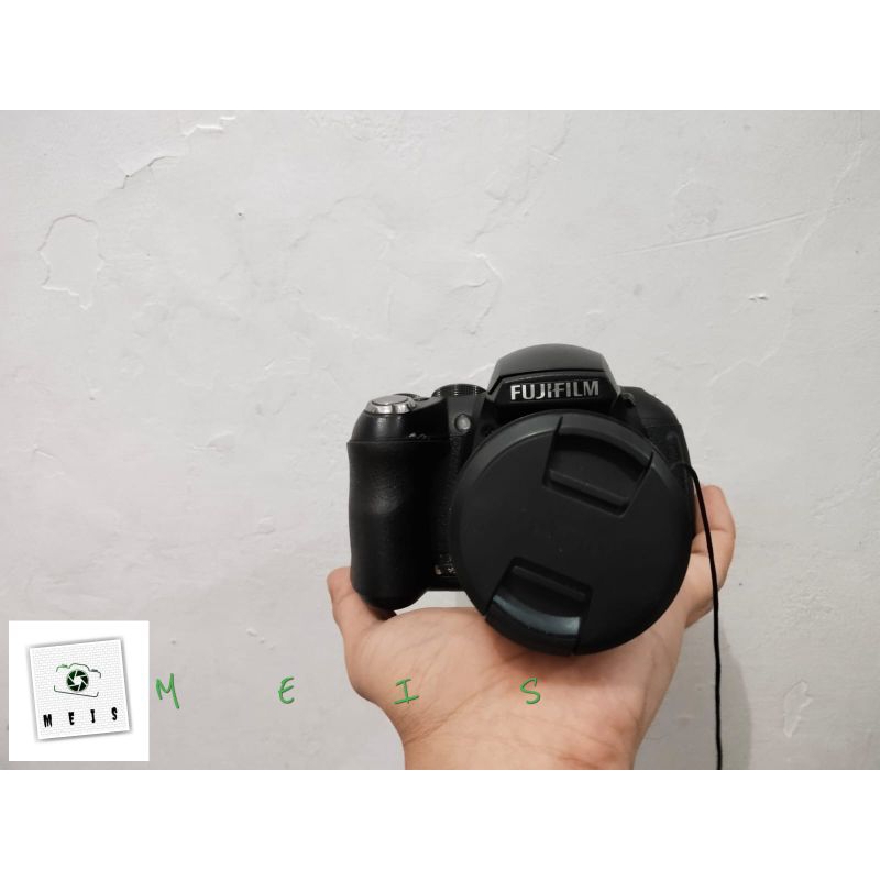Kamera Prosumer Zoom Fujifilm Finepix HS10 EXR Bekas Pakai