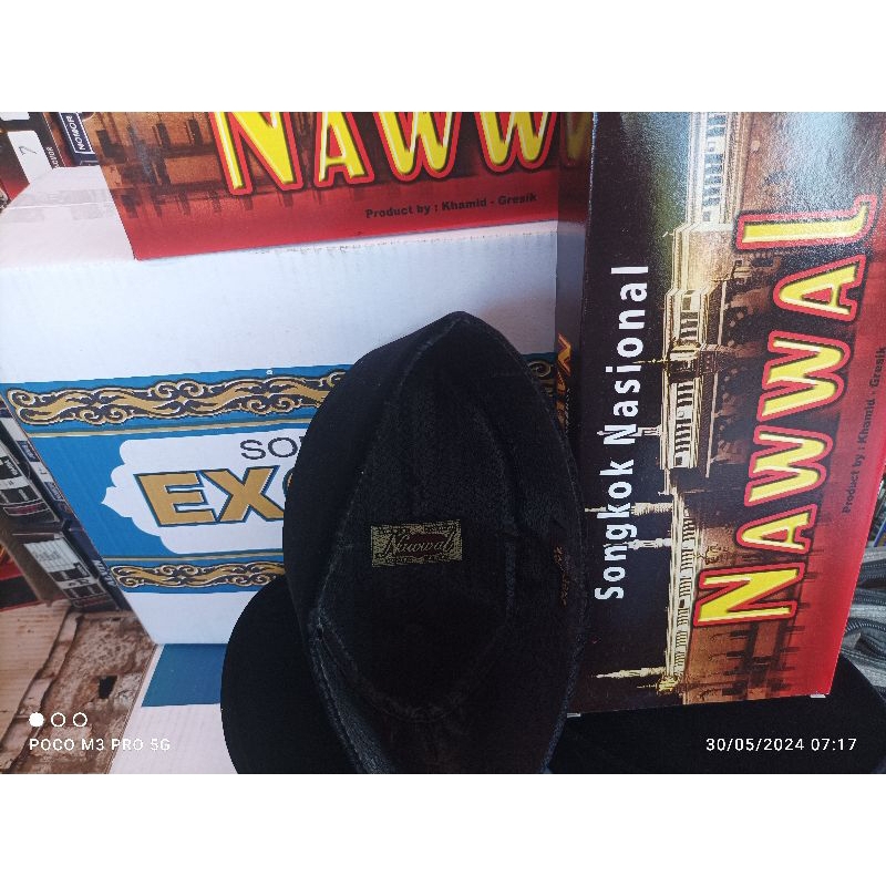 songkok hitam nawwal