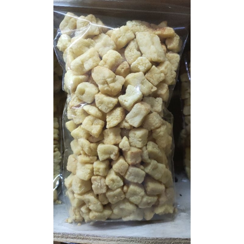 

krupuk dadu/krupuk rambak