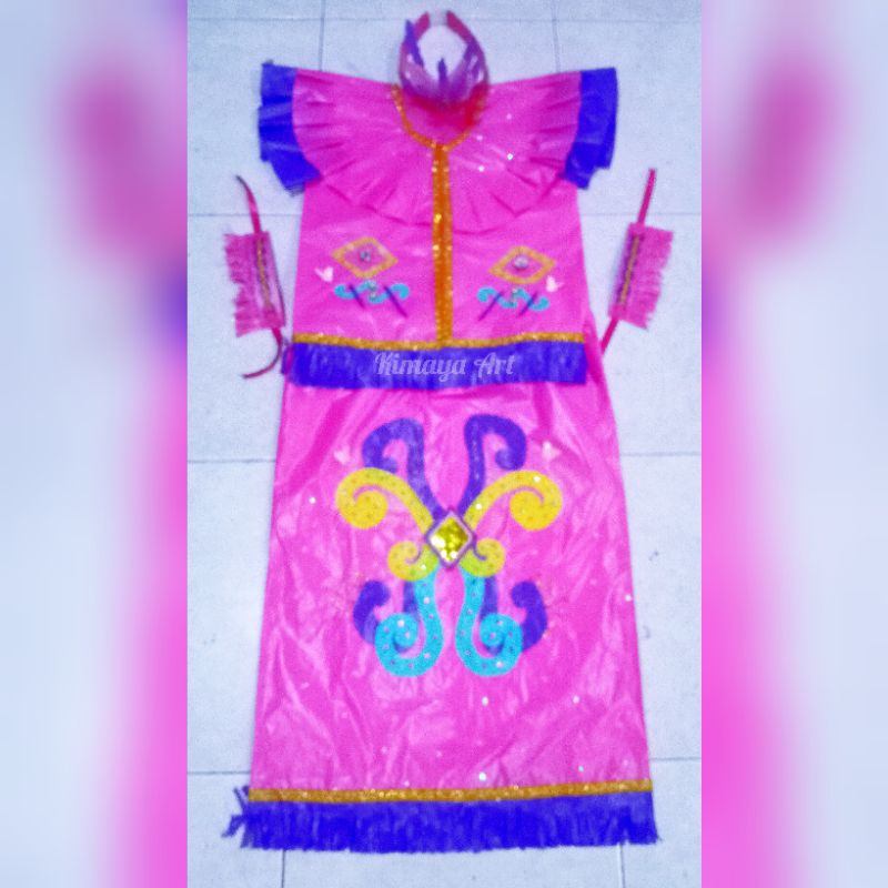 Kostum daur ulang/Baju Adat Kalimantan Daur Ulang plastik