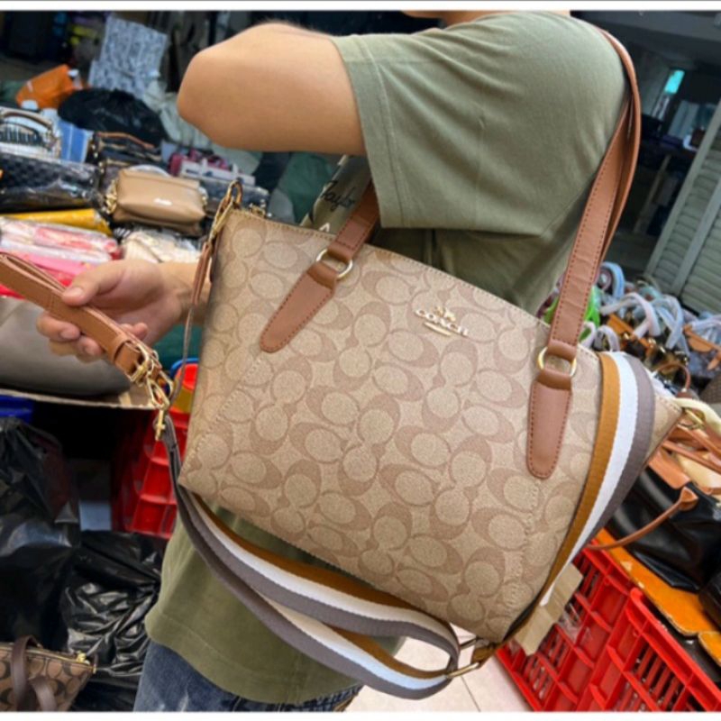 Totebag Waterproof Tas Kerja Kondangan Wanita Ibu Ibu Mama muda Tote bag Lv Motif Cantik Elegan