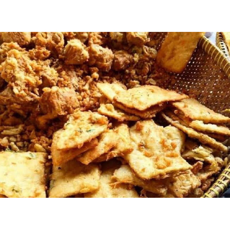 

Aneka gorengan tahu / Bakwan / Tempe / Pisang
