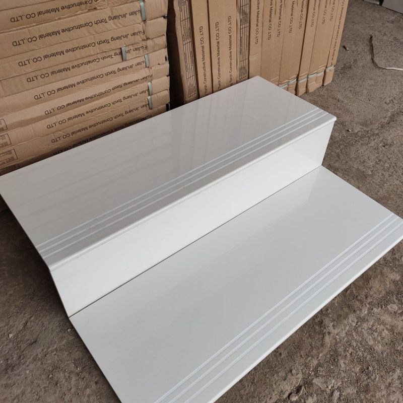 Granit Tangga Crem Ivory Glossy Custom Ukuran Murah