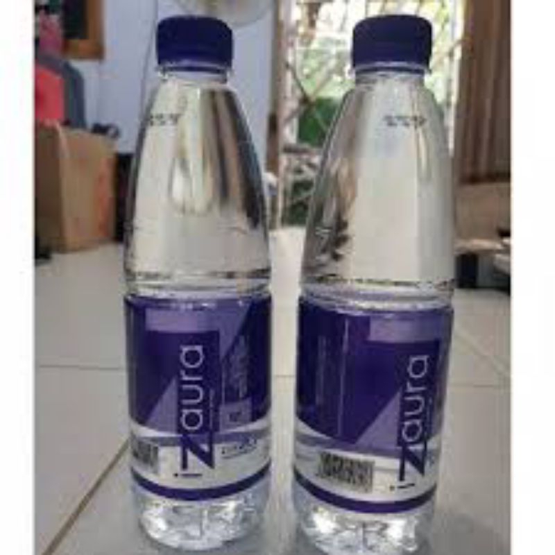 

Air Alkali / Air Kesehatan IZaura 600 ml