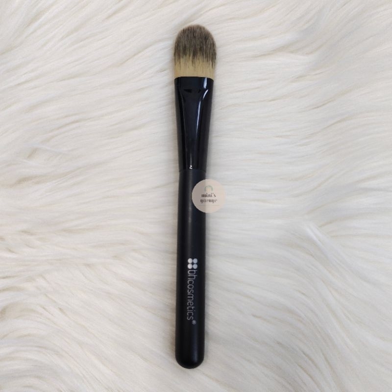 [PRELOVED] BH Cosmetics Flat Foundation Brush