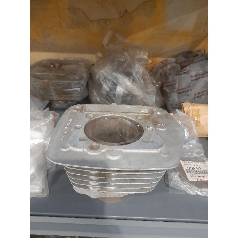 Blok seher binter merzy