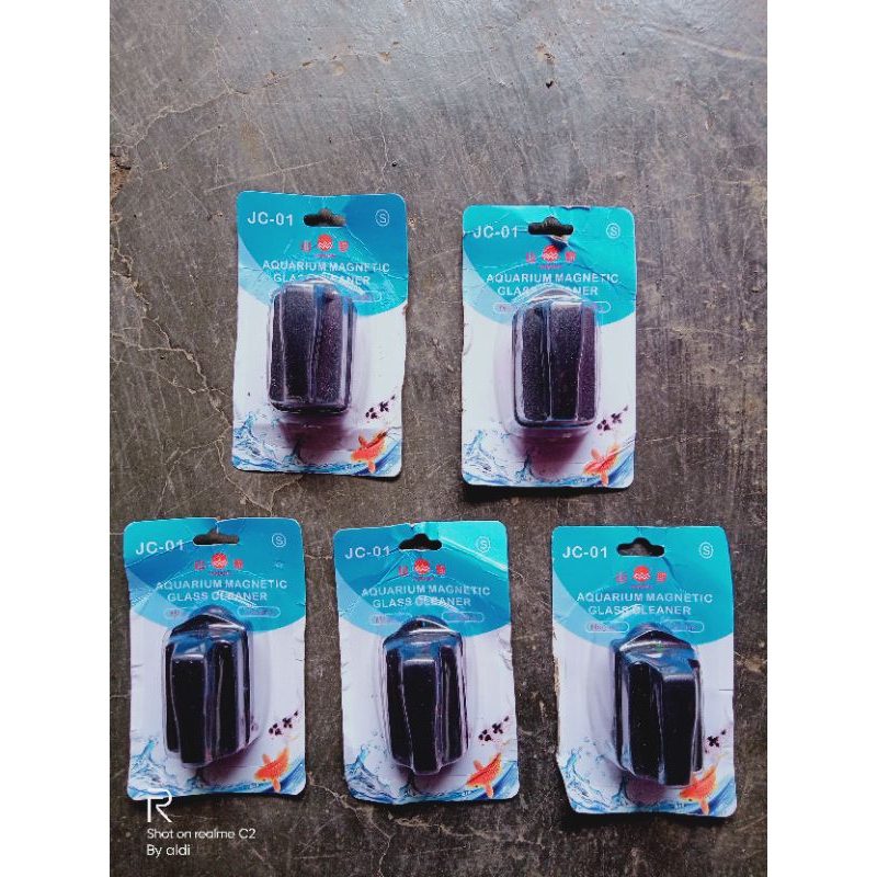 Magnet Pembersih Kaca