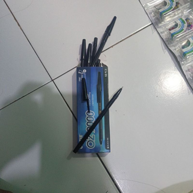 

bolpoin ozzie isi 12 pch