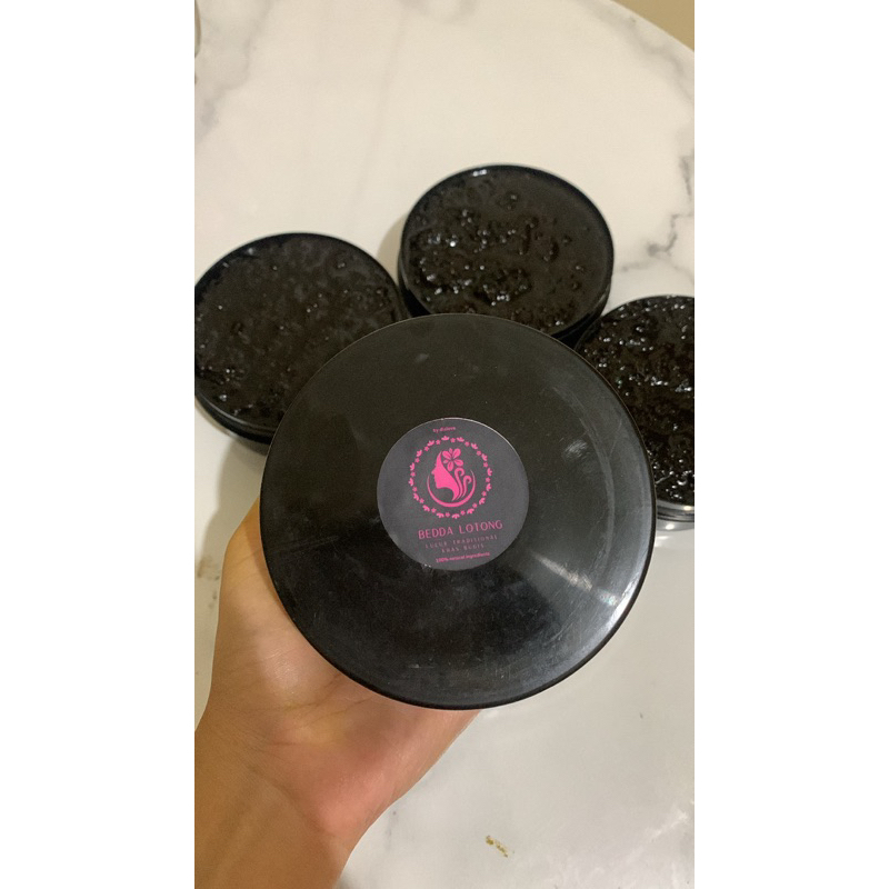 BEDDA LOTONG LULUR TRADISIONAL BUGIS