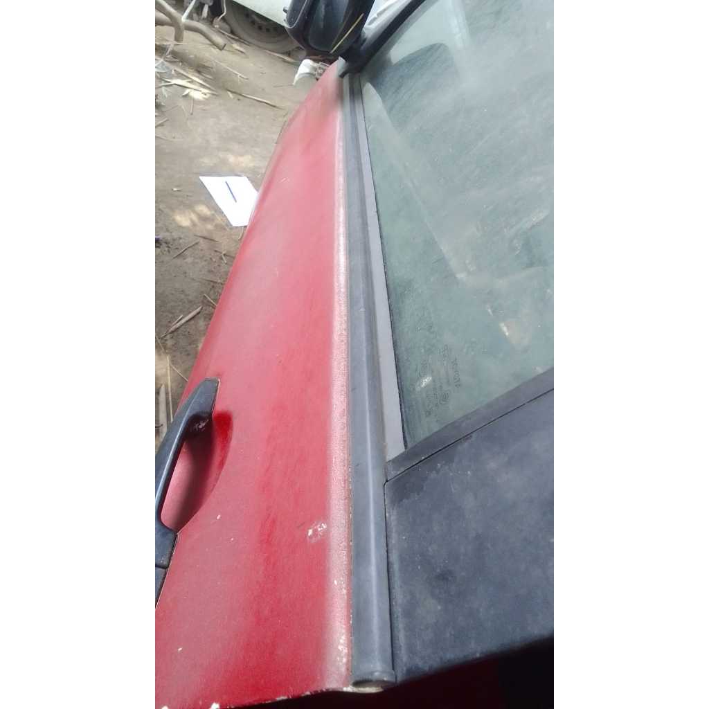 lis kaca depan kiri vios gen 2