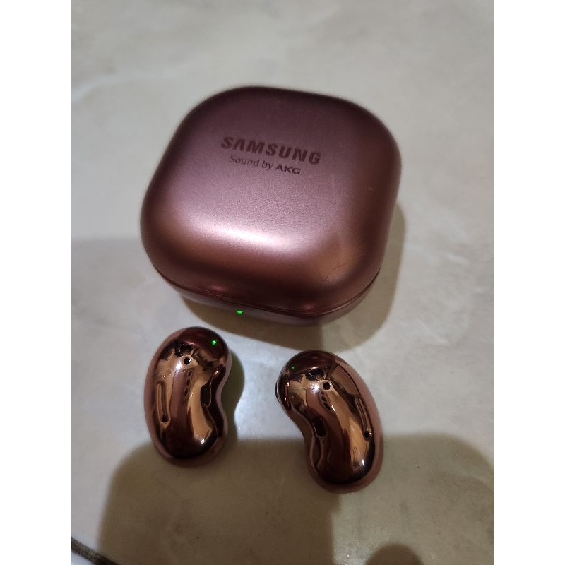 Samsung Galaxy buds live