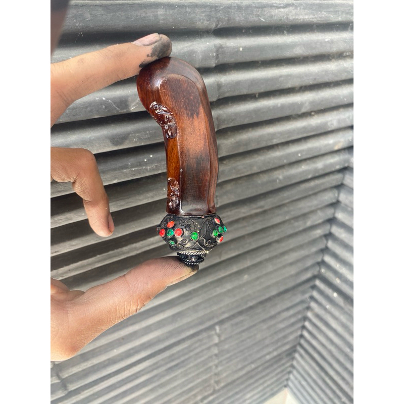 deder jogja mendak selut warna hitam kayu sono