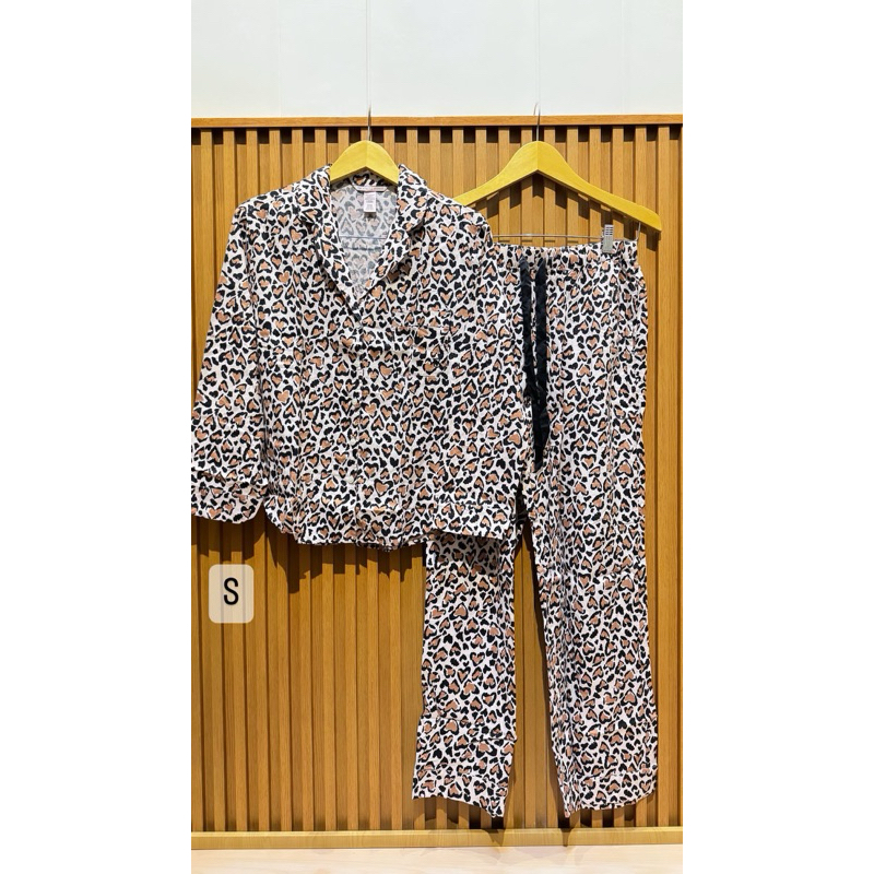 VICTORIA'S SECRET long Pajama Set