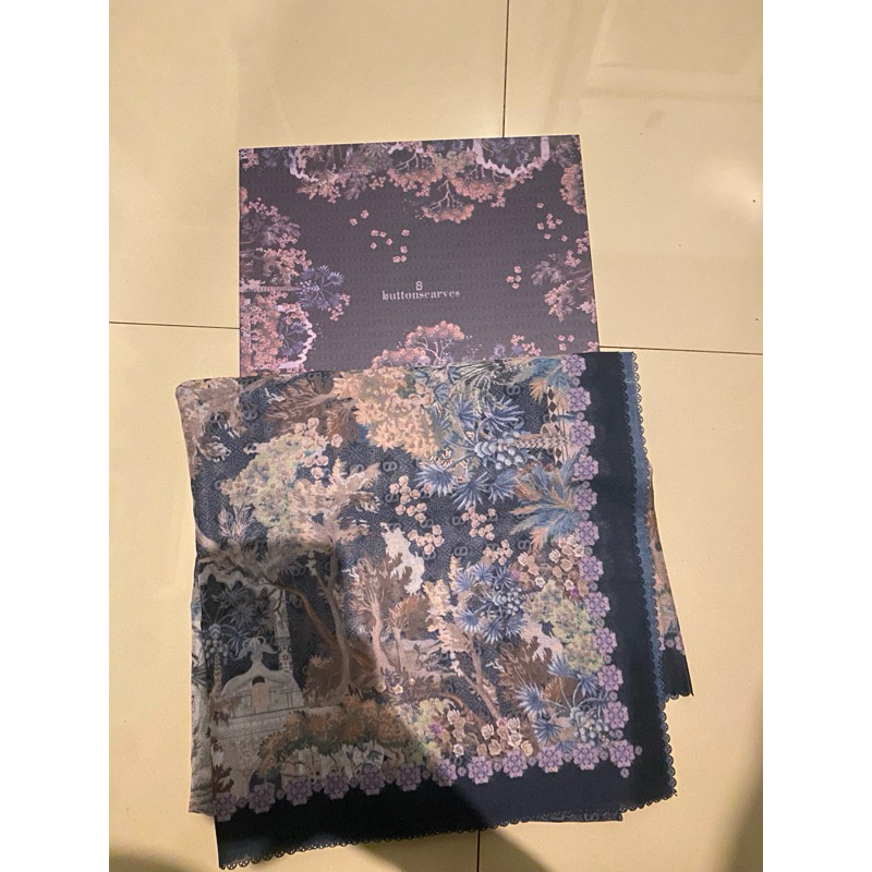 preloved buttonscraves al qasr