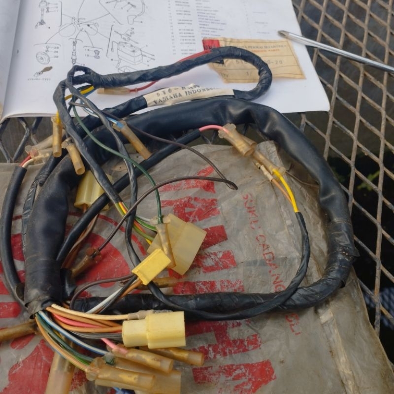 DT100 Original 5T6-H2590-20 Kabel Body Yamaha DT NOS Yamaha Genuine Part 1982-1985 Harness Wire ass'