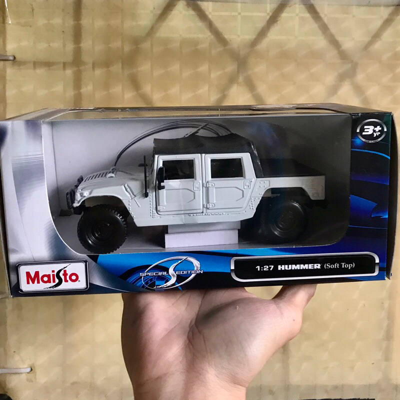 Maisto 1/27 HUMMER SOFT TOP