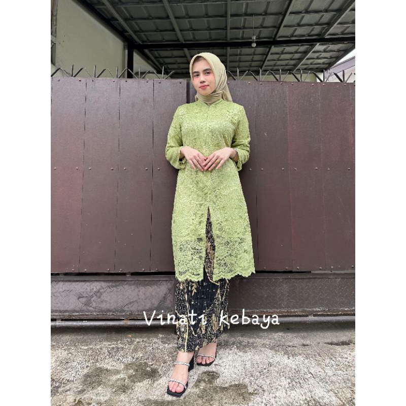 STELAN DAN ATASAN KEBAYA BROKAT TUNIK/SANGHAI/KEBAYA PESTA/KEBAYA PREMIUM