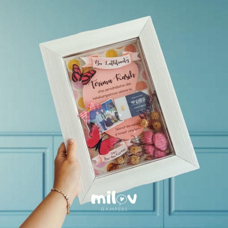 bingkai foto bunga emas | logam mulia | frame gift gold | hadiah perpisahan | graduation gift | fare