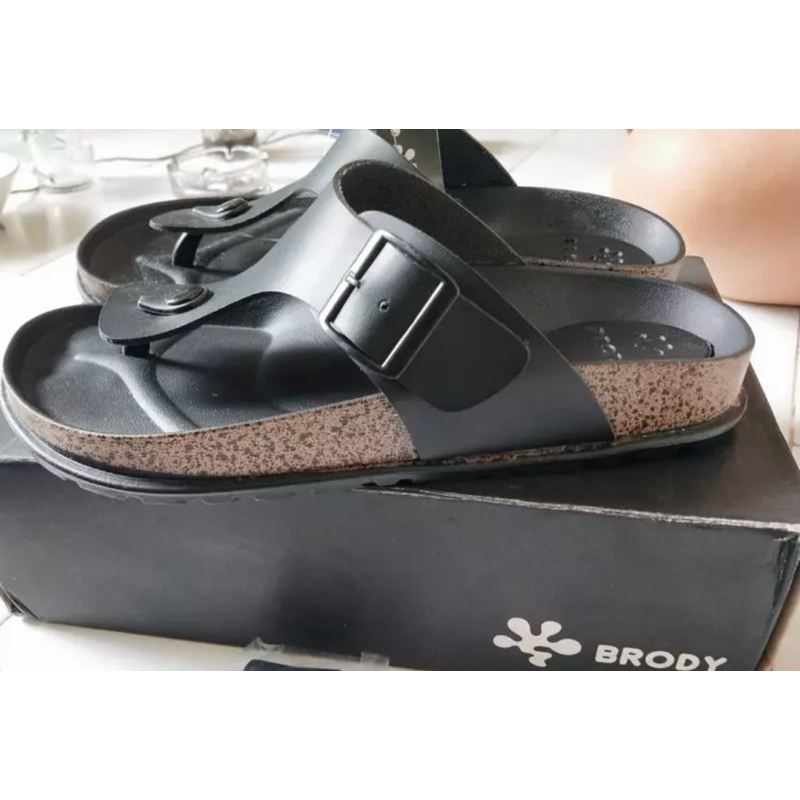 Sandal pria brody size 38