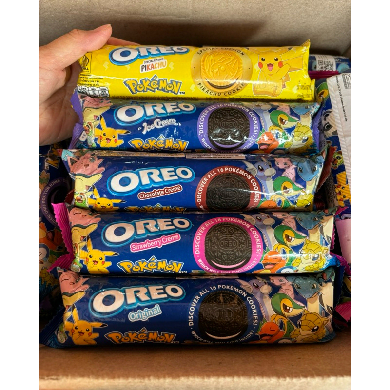 

agen distributor makanan ringan snack cemilan biskuit oreo roll pokemon pikachu ice cream banana choco strawbery creme original chocolate murah