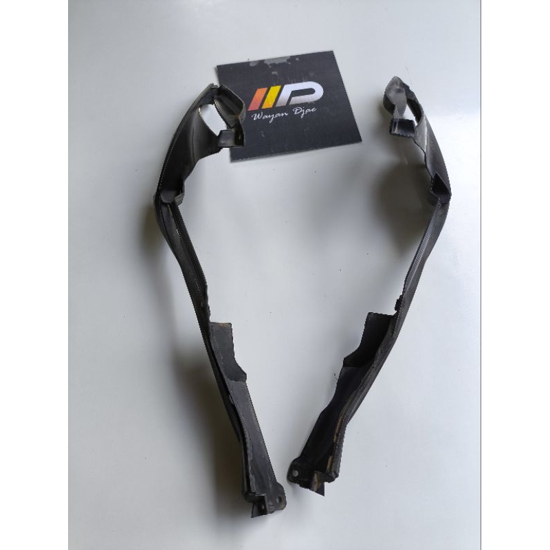 Cover bawah body belakang Suzuki SkyDrive original seken