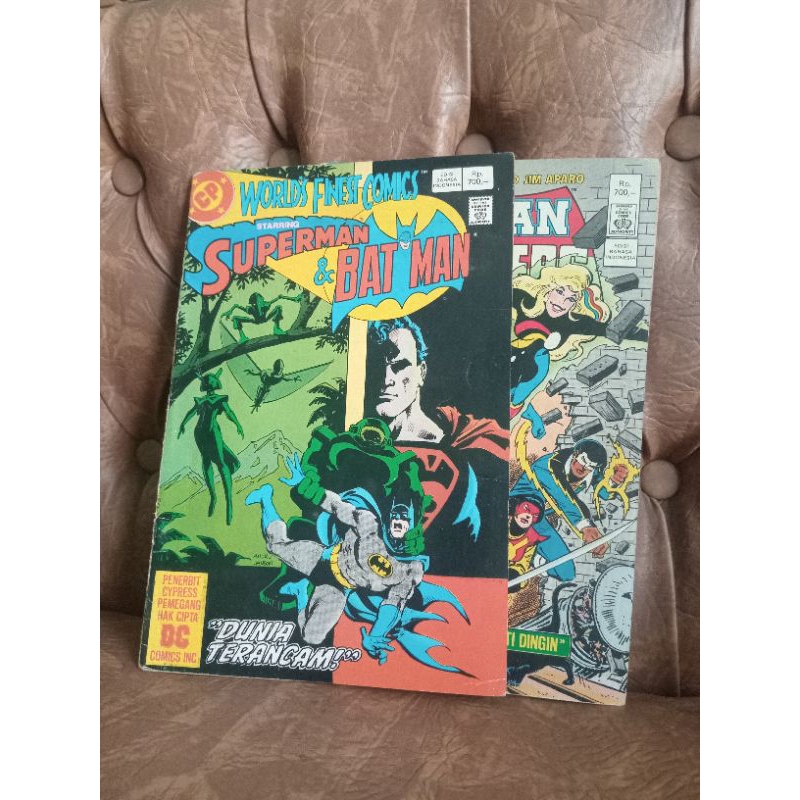 Komik Batman & Superman Terbitan Cypress