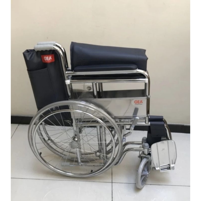 Kursi Roda Standart Kursi Roda GEA 871Kursi Roda Rumah Sakit