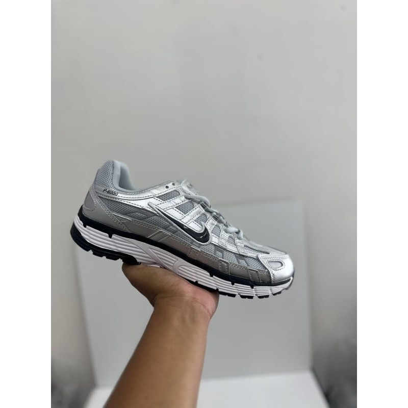 Nike p6000