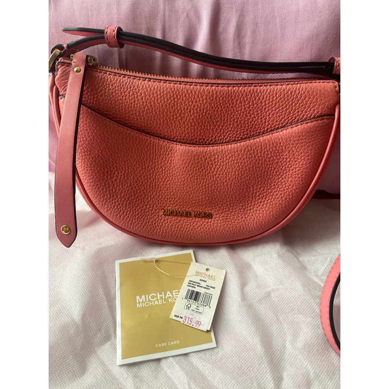 Original / Authentic - MK Dover small Half Moon xBody -(Tea Rose)