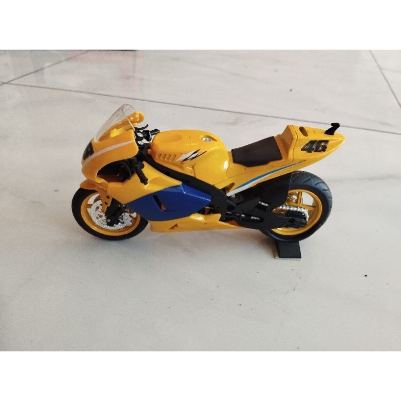 diecast rossi skala 12