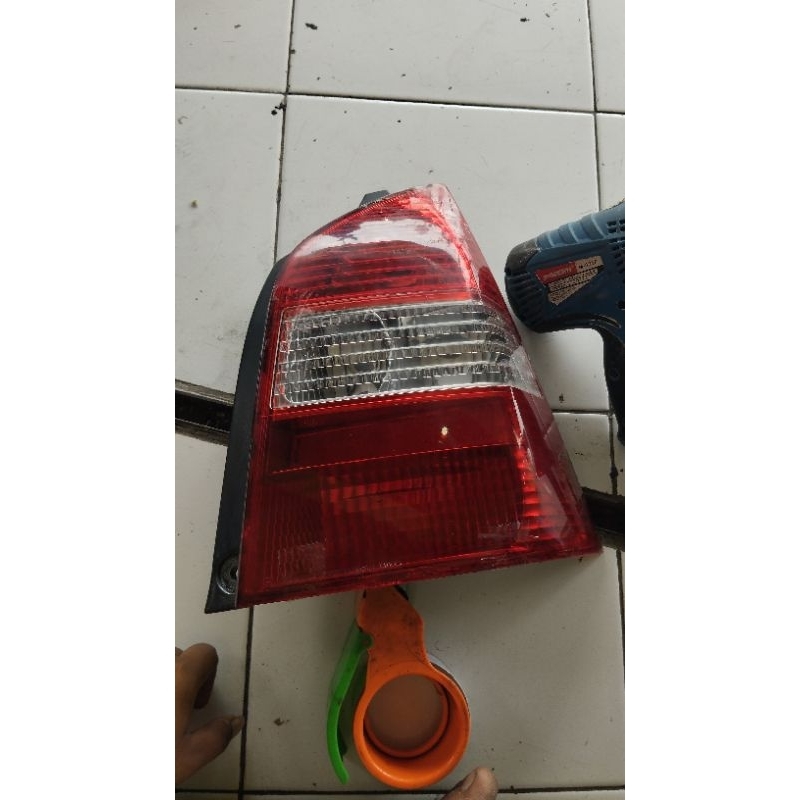 stoplamp livina 2008-2012