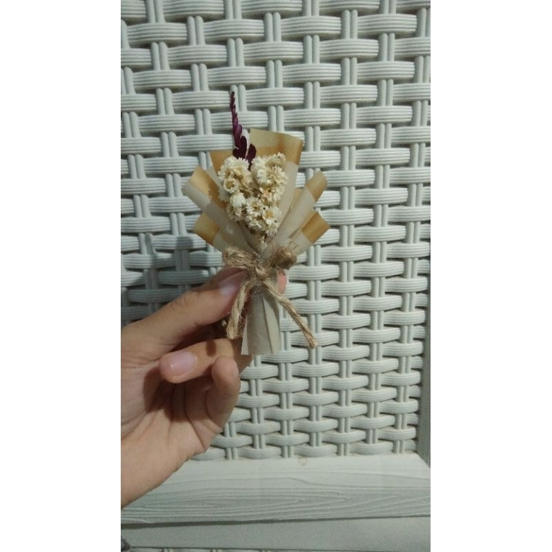 Buket mini bunga edelweiss