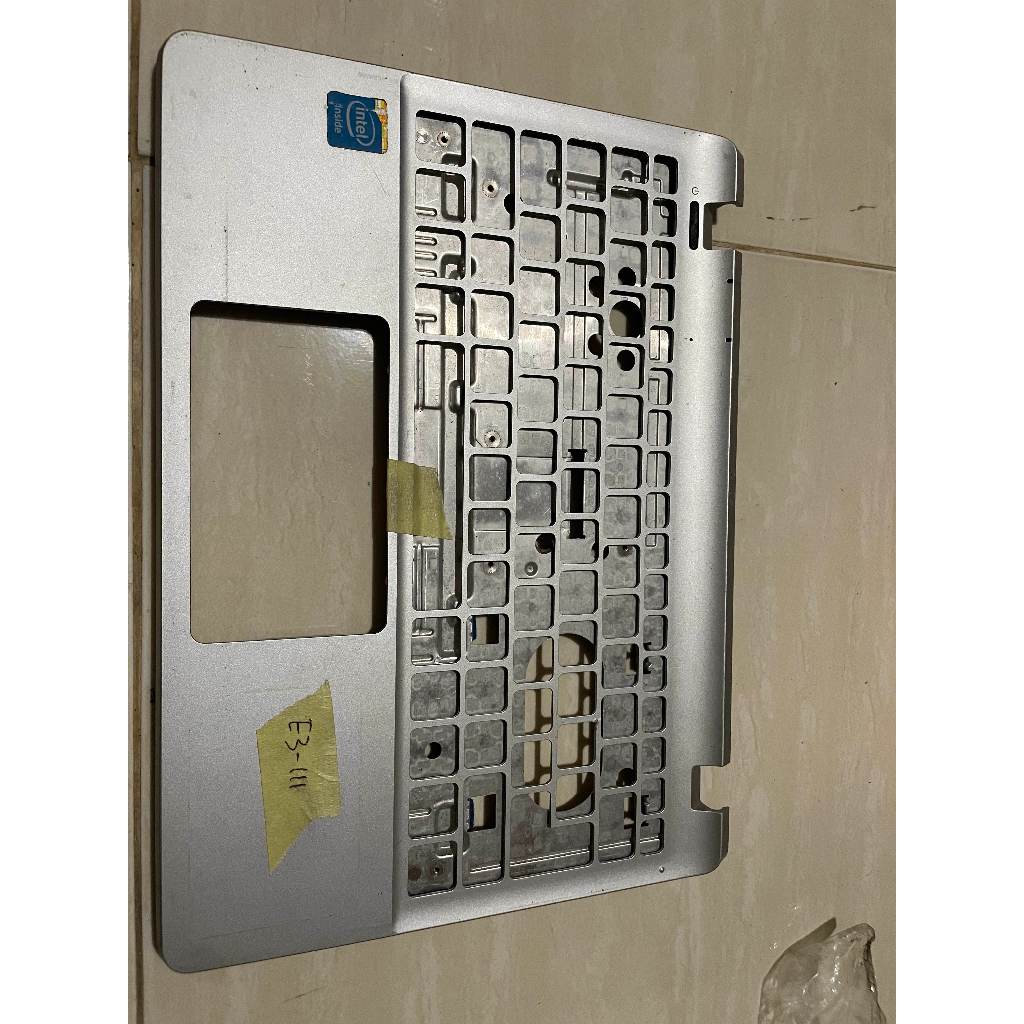 Casing Frame Keyboard Kesing Palmrest Notebook ACER Aspire E11 E3-111 E3-112 E3-113 ES1-131 ES1-111 