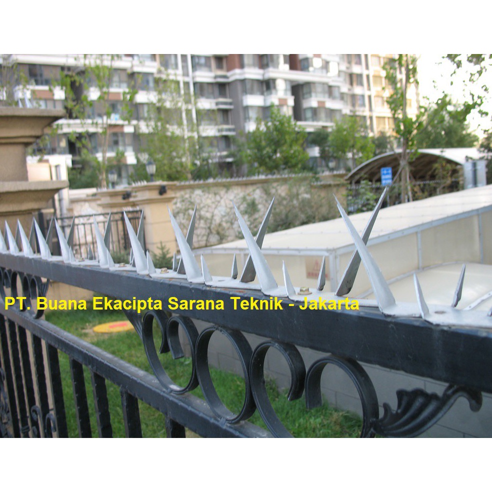 Menarik TERMURAH  KUAT Panjang 125cm  Tebal 2mm  Wall Spike setajam Silet untuk Anti Maling Panjat P