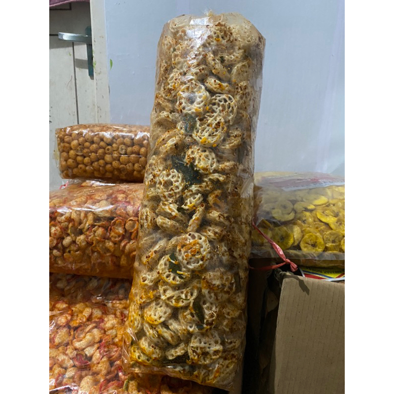 

Kripik seblak rafael 1 ball isi 2kg