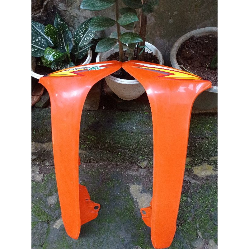 sayap luar supra fit lama second ori warna orange