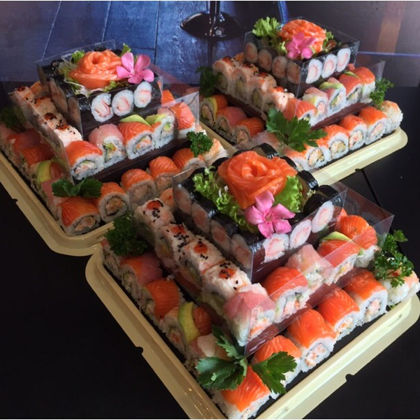 

Kue Ulang Tahun Sushi Halal Fresh